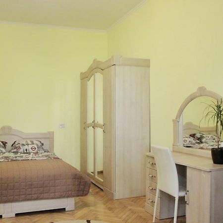 Квартира По Вул.Огієнка 13/5 Lviv Exterior photo