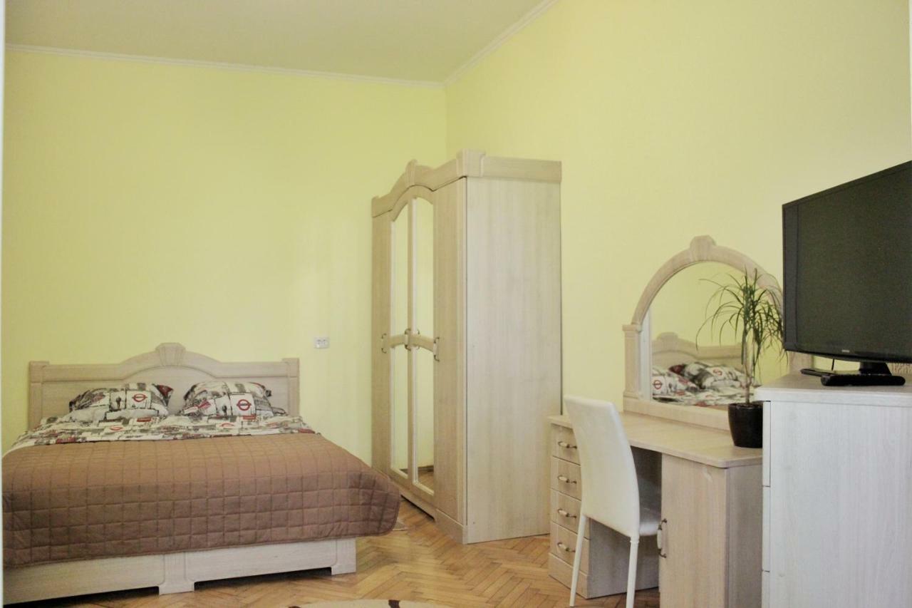 Квартира По Вул.Огієнка 13/5 Lviv Exterior photo